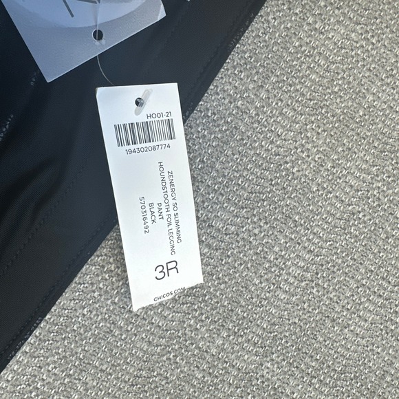 Chicos Zenergy So Slimming Leggings 3 (16/18 )‎ Houndstooth Foil Black Pants New - Picture 5 of 11